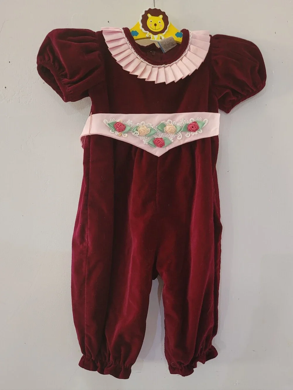VTG Girls 6-9 Months Velvet Maroon Romper Costume with Pink Floral Sash